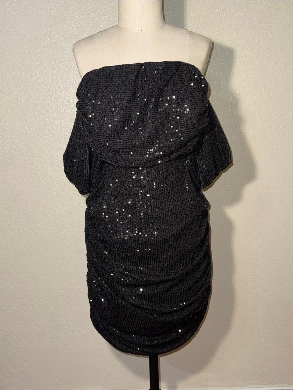 PrettyLittleThing Plus Black Sequin Off Shoulder Ruched Mini Dress NWT 14